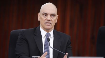  Não cabe ao “X” questionar bloqueio de contas na plataforma, diz Moraes em voto